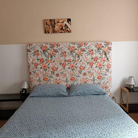 Affittacamere , Rooms Near Trastevere Station Roma Exterior foto